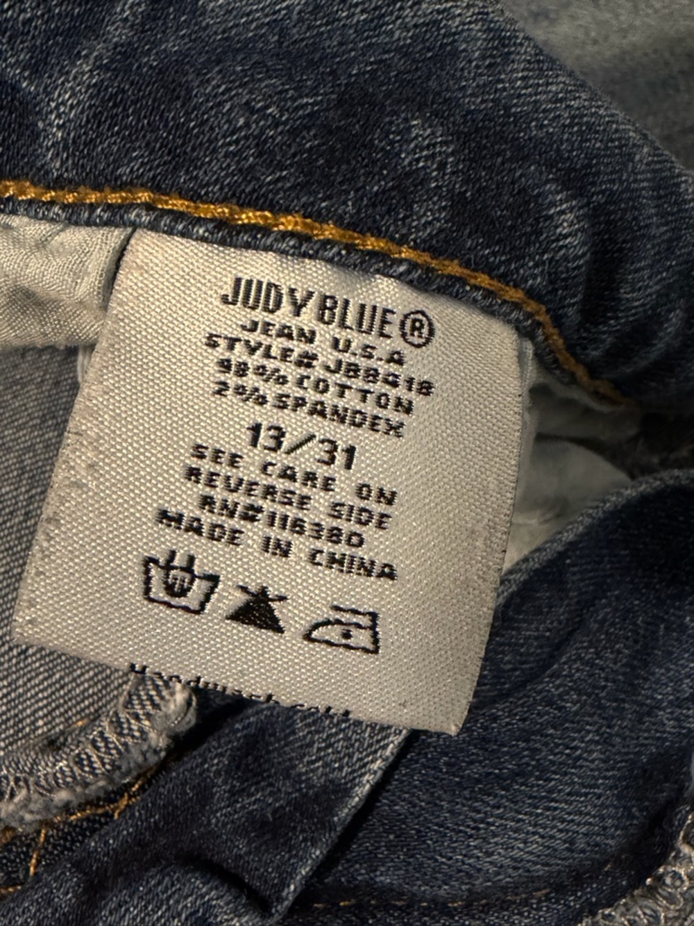 Judy Blue Straight Jeans 13/31 Raw Hem Cropped Patchwork Distressed - Picture 10 of 11
